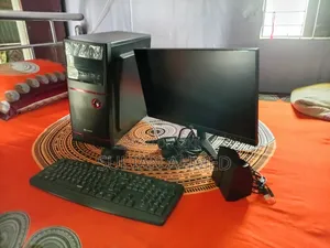 Desktop Computer 8GB AMD Ryzen 5 SSD 256GB