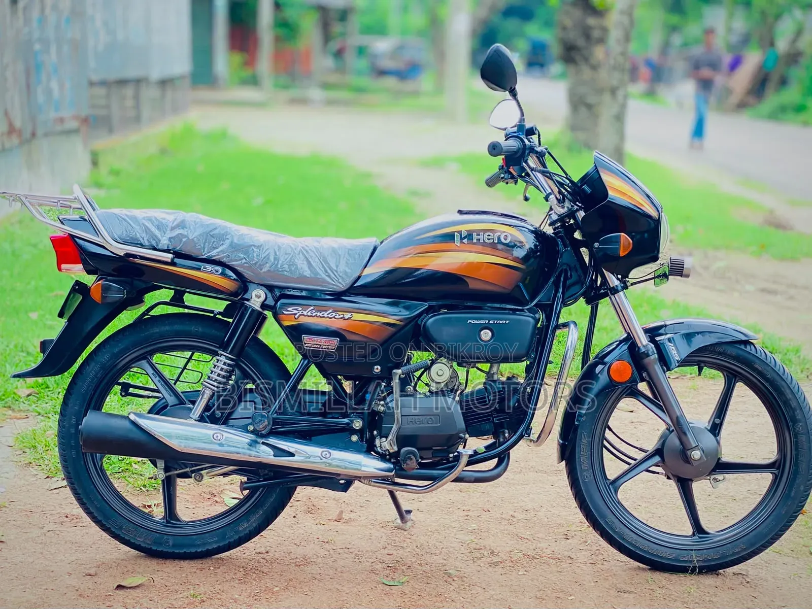 Hero 2023 Black