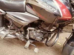 বাজাজ ডিসকভার ১১০ ২০২১ কালো