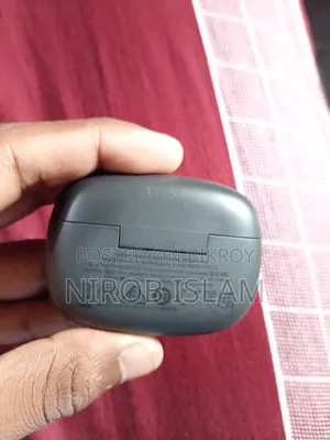 JBLWBUDSBLK (Black)