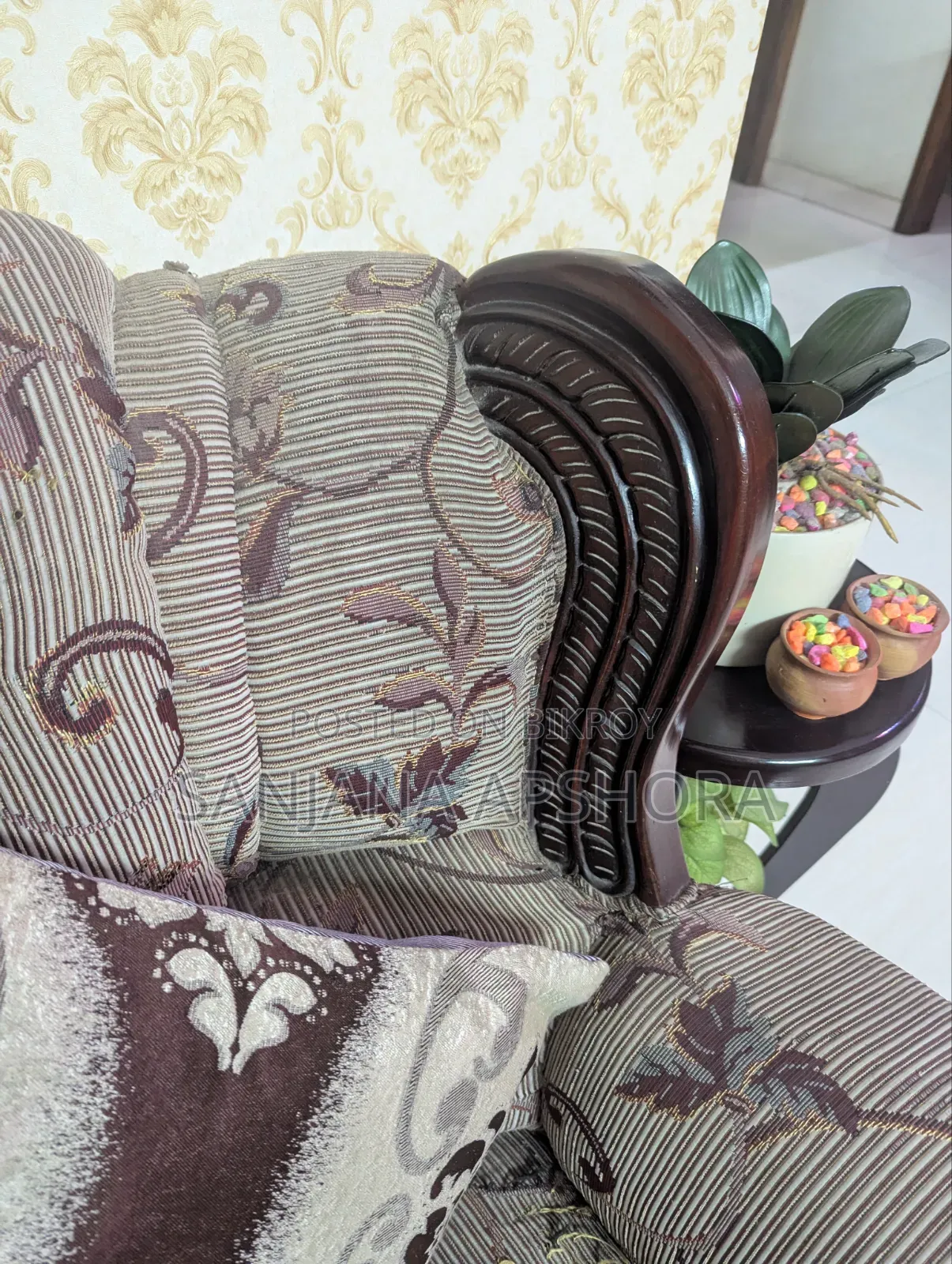 Mehguni Wood Sofa Set