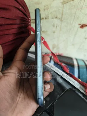 Vivo Y33s 128 GB