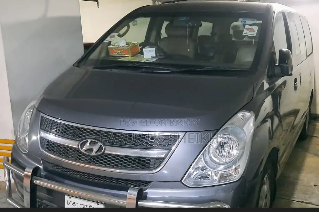 Hyundai H1 2011 Grey