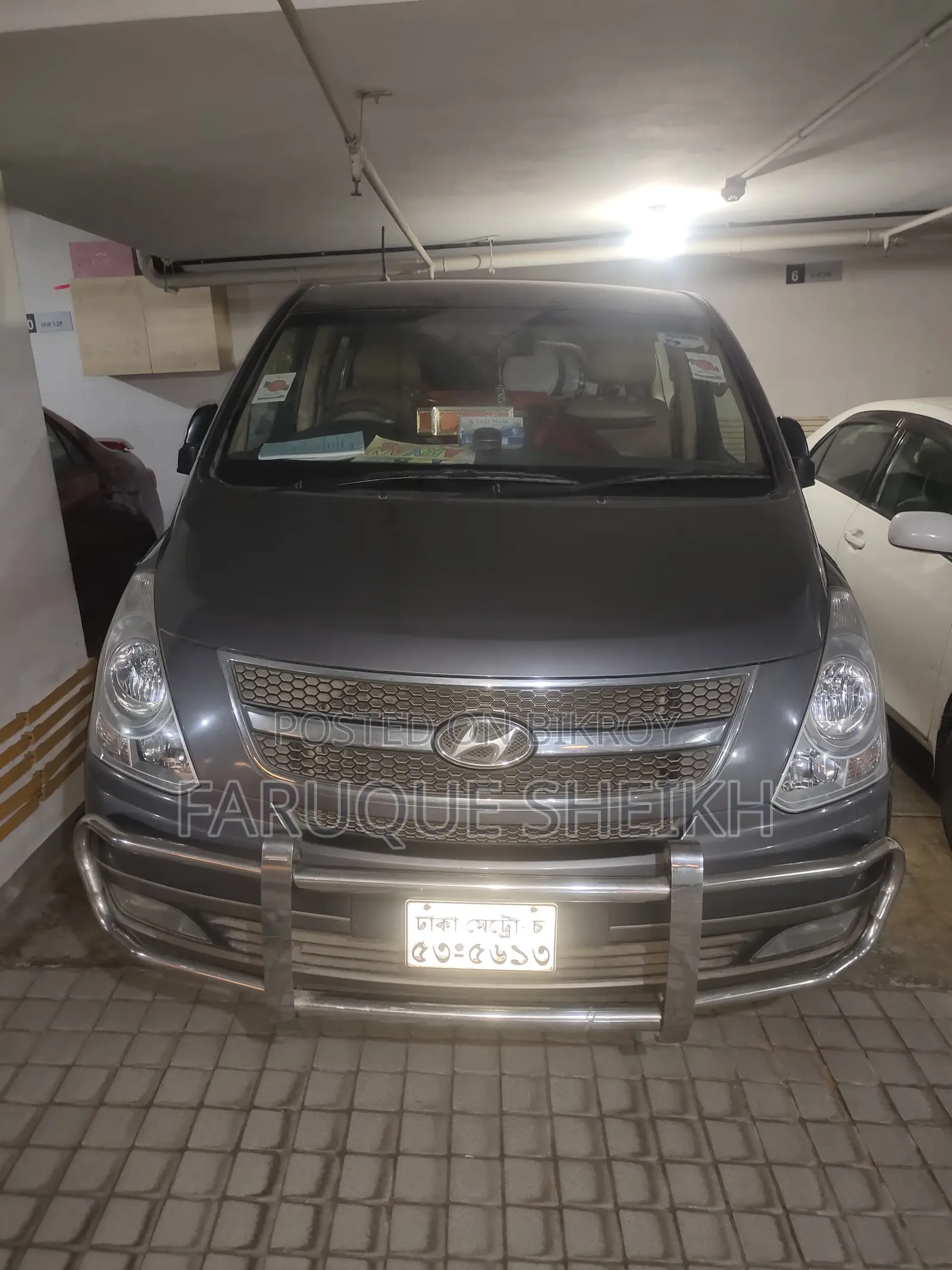 Hyundai H1 2011 Grey