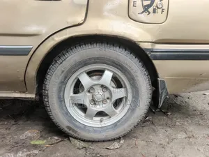 Toyota Corolla 1997 Gold