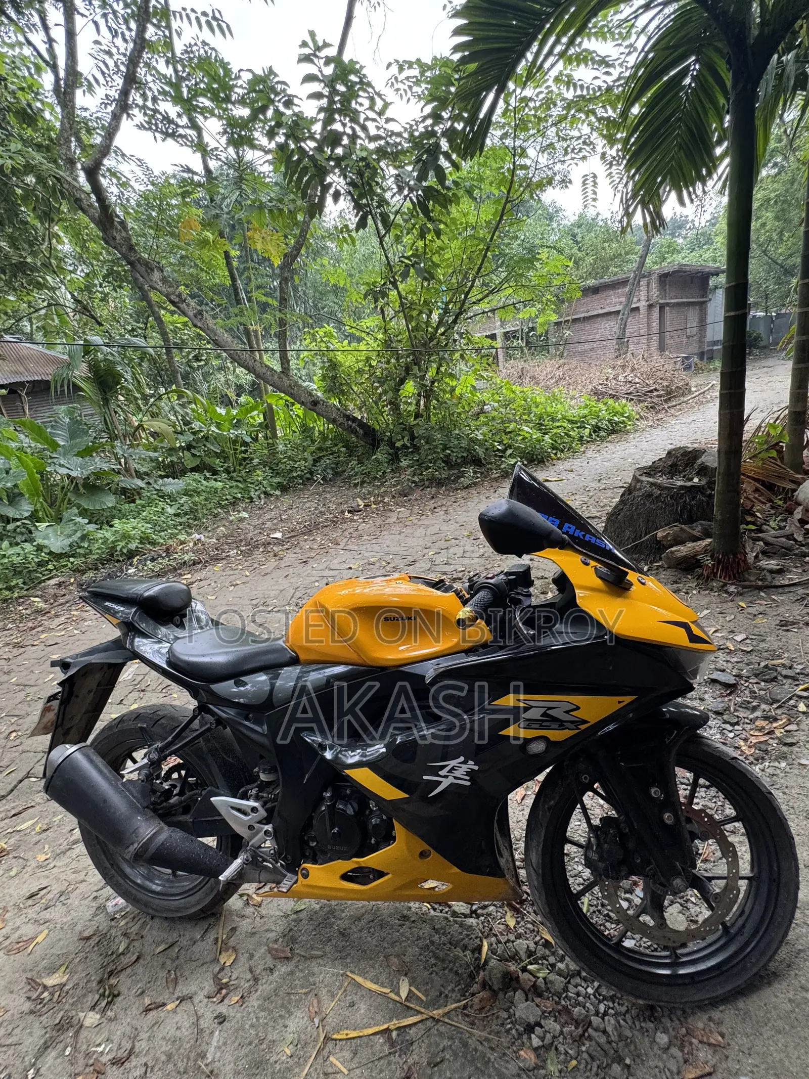 Suzuki GSX-R150 2022 Yellow