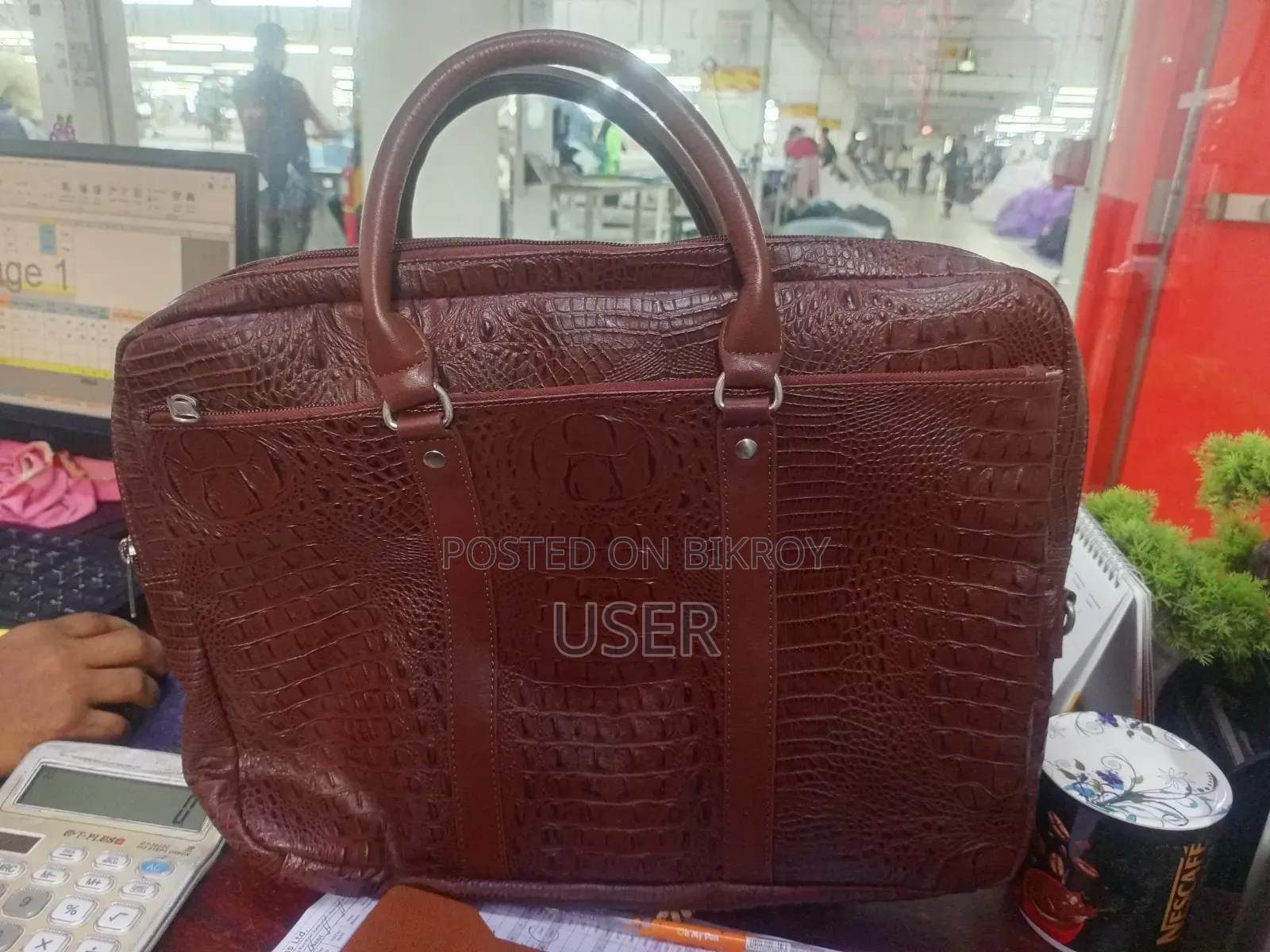 Want to sell 100% pure leather bag