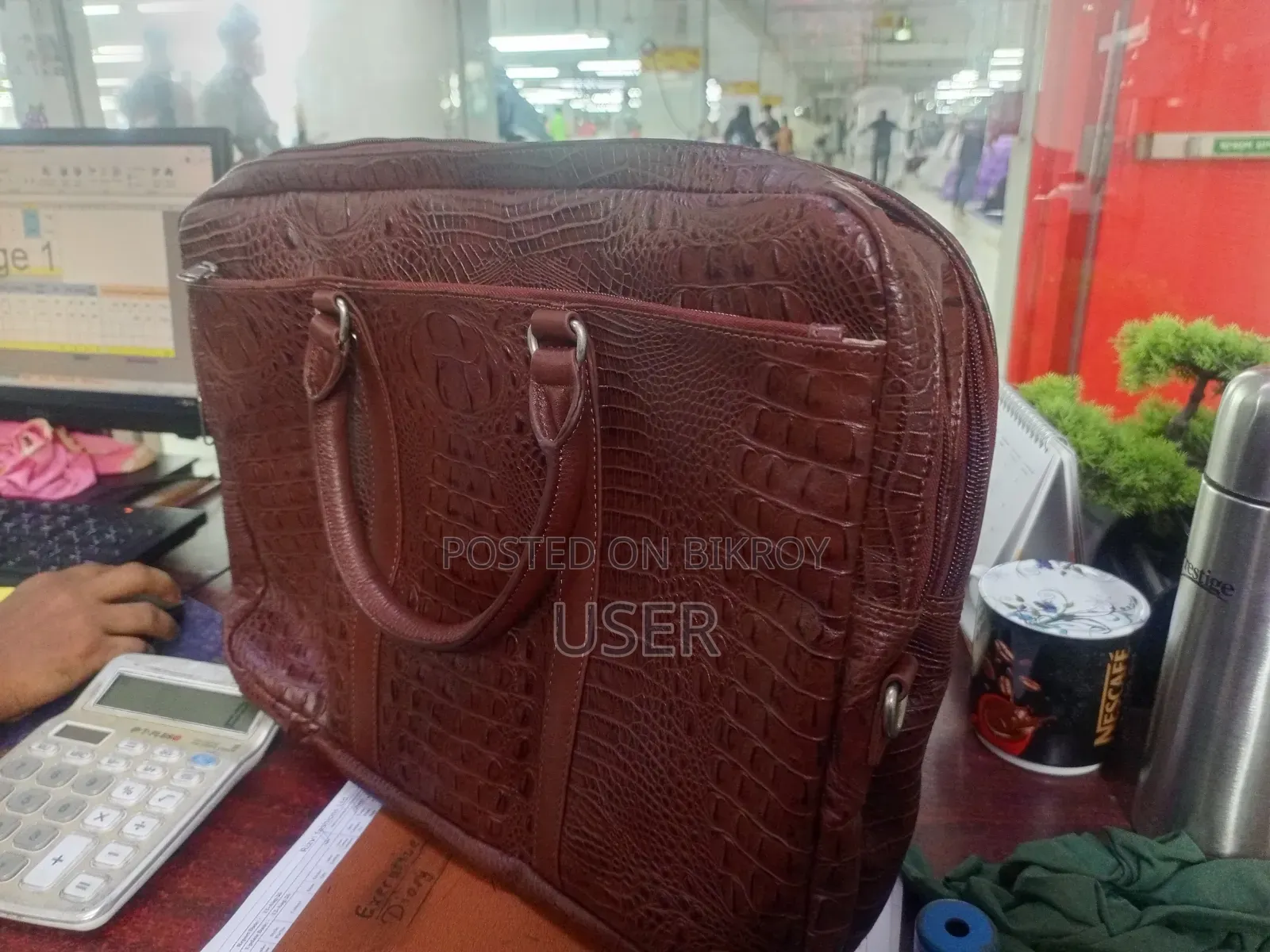 Want to sell 100% pure leather bag