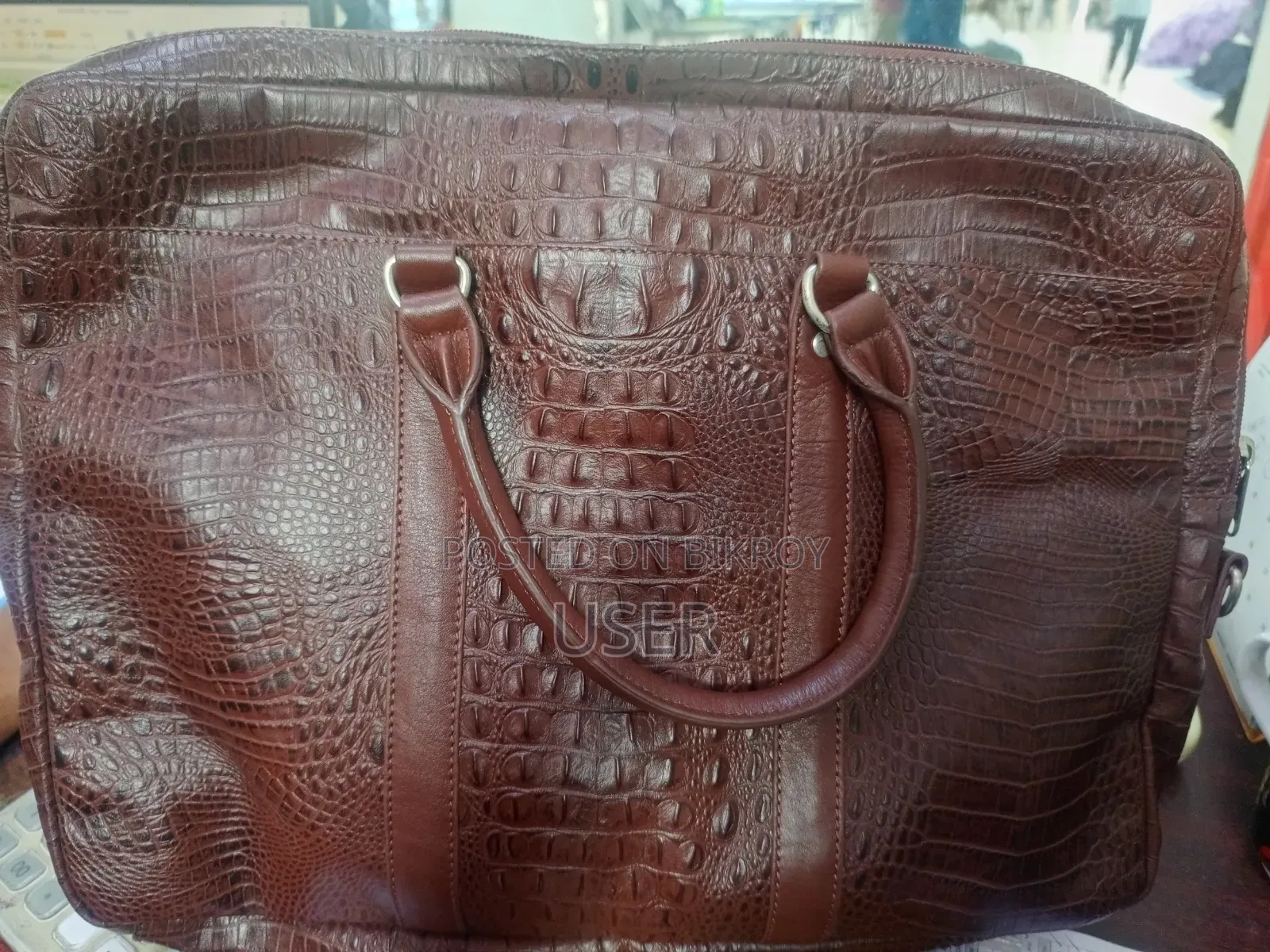 Want to sell 100% pure leather bag