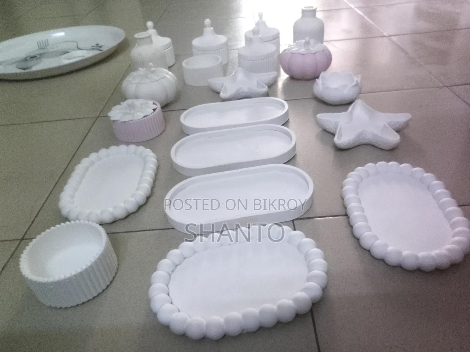 Gypsum Showpiece