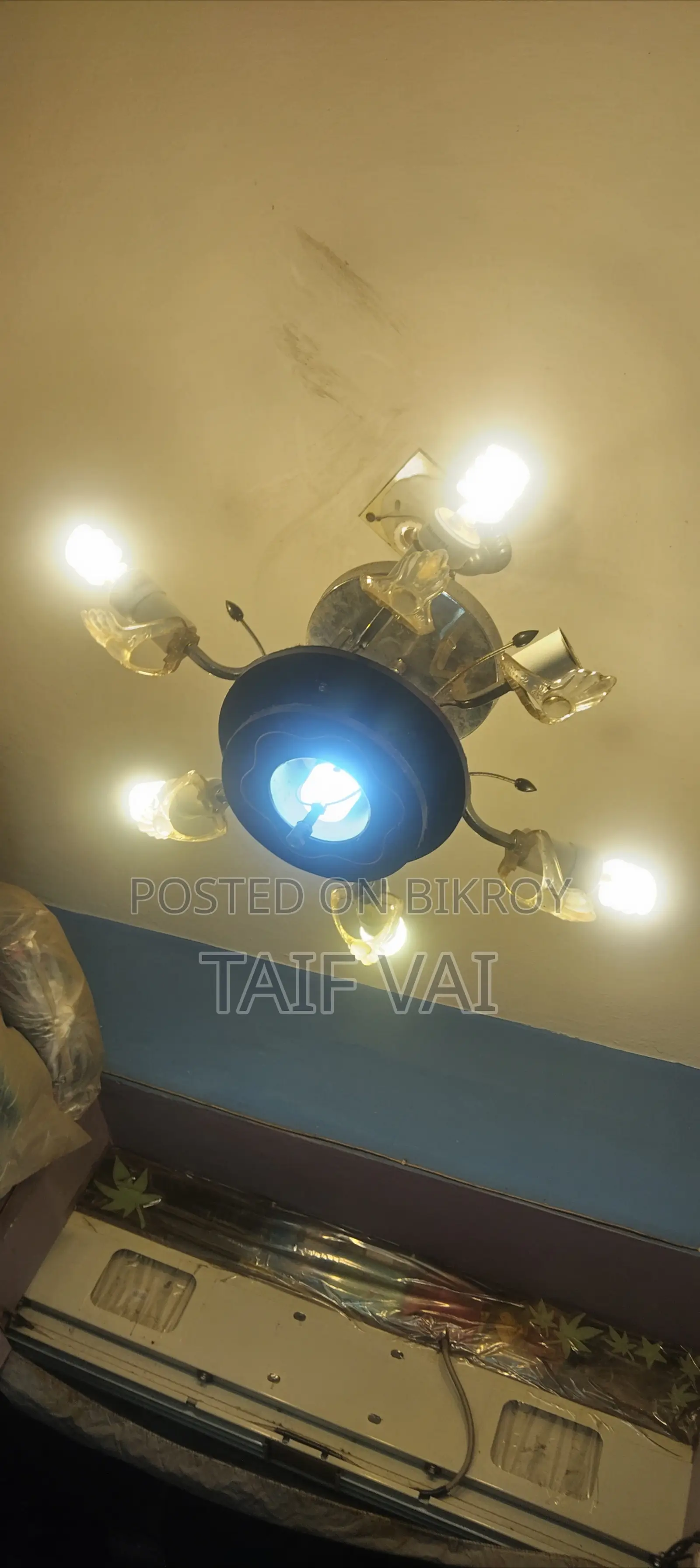 Jharbati Chandelier