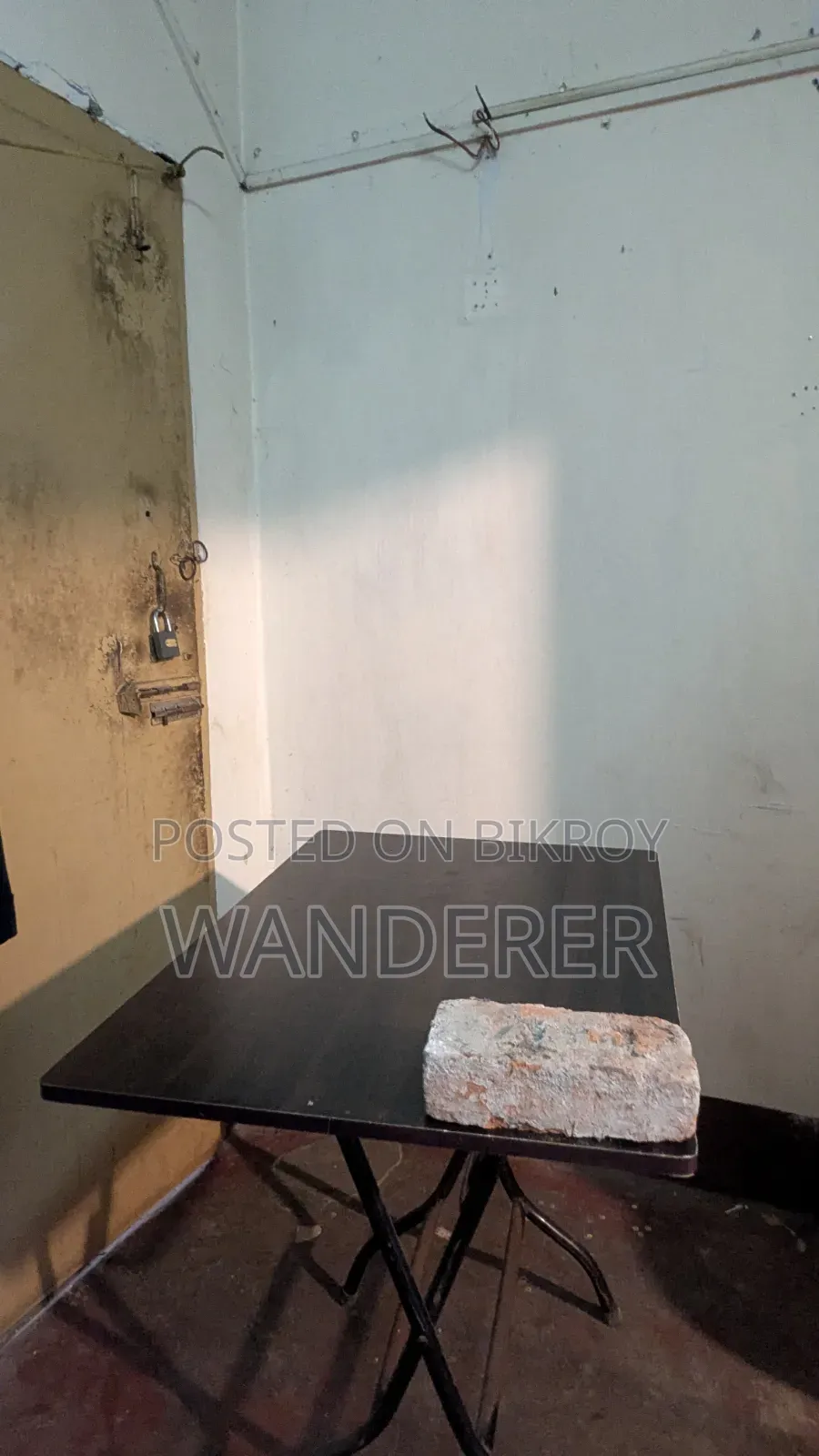 FOLDABLE Table for Sell