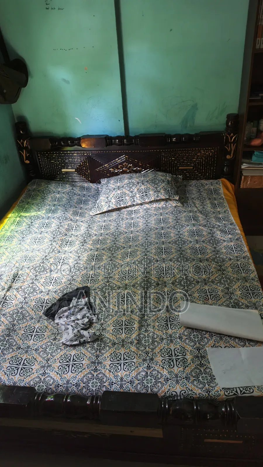 KING SIZE BED 6,7 Feet