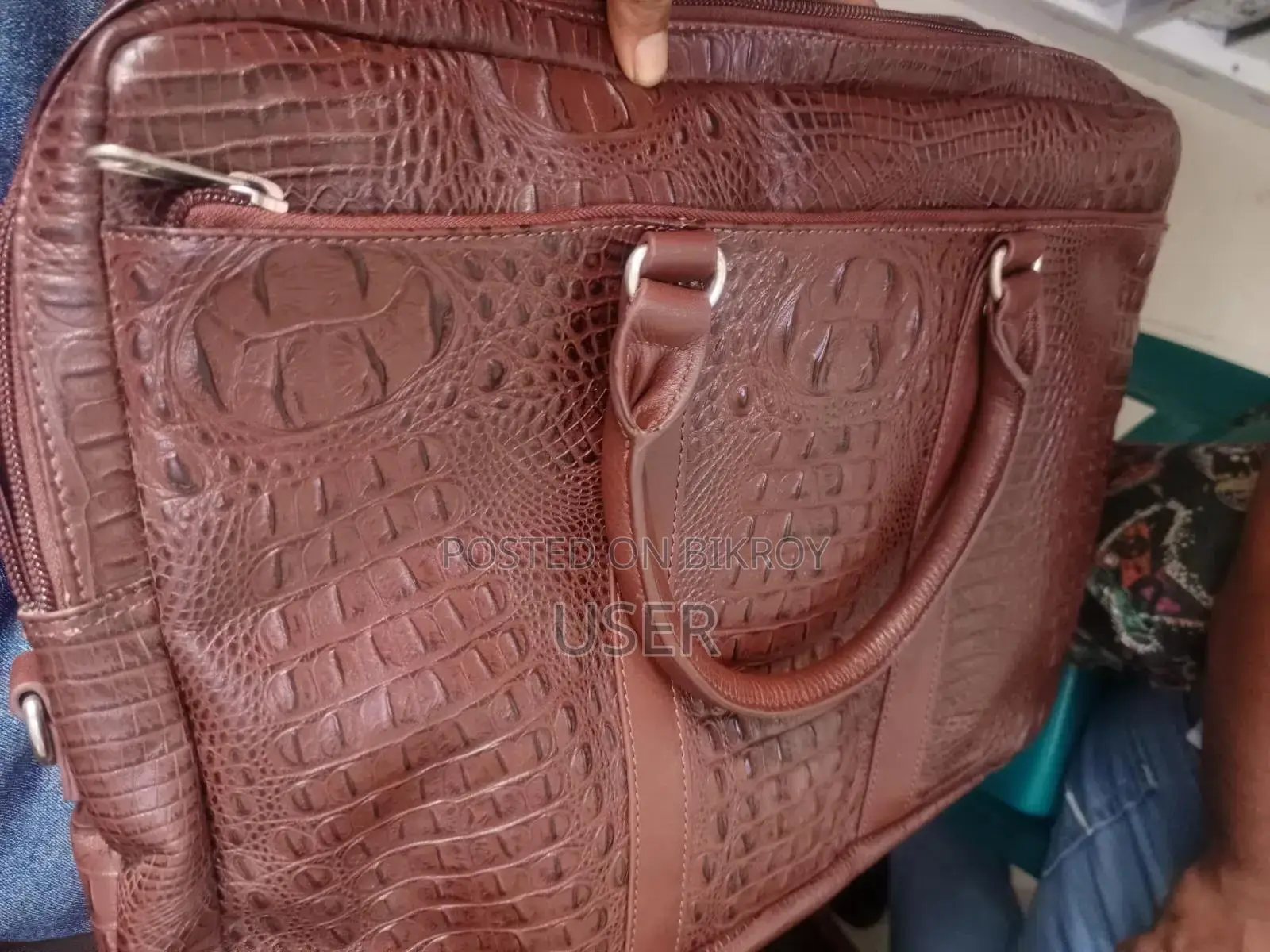 Want to sell 100% pure leather bag