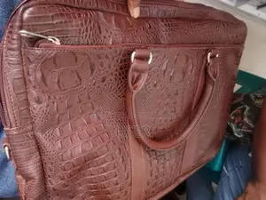 Want to sell 100% pure leather bag