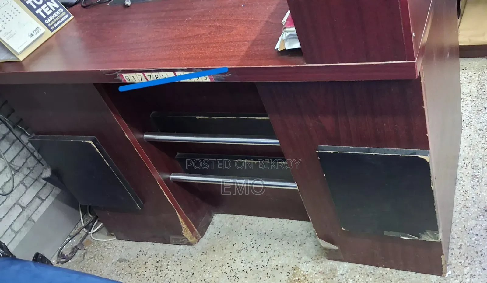 Showcase / Table for Sale