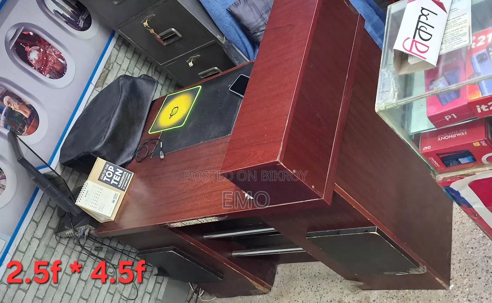 Showcase / Table for Sale