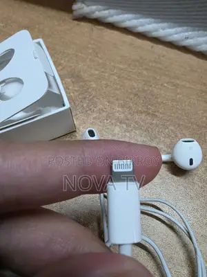 Apple Lightning Earpods