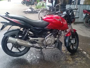 Bajaj Pulsar 150 2010 Red
