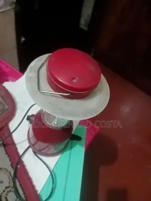 টেবিল ল্যাম্প (চার্জার লাইট) বিক্রয়ের জন্য