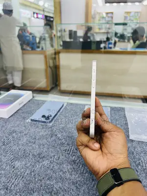 অ্যাপল আইফোন ১২ ১২৮ জিবি সাদা