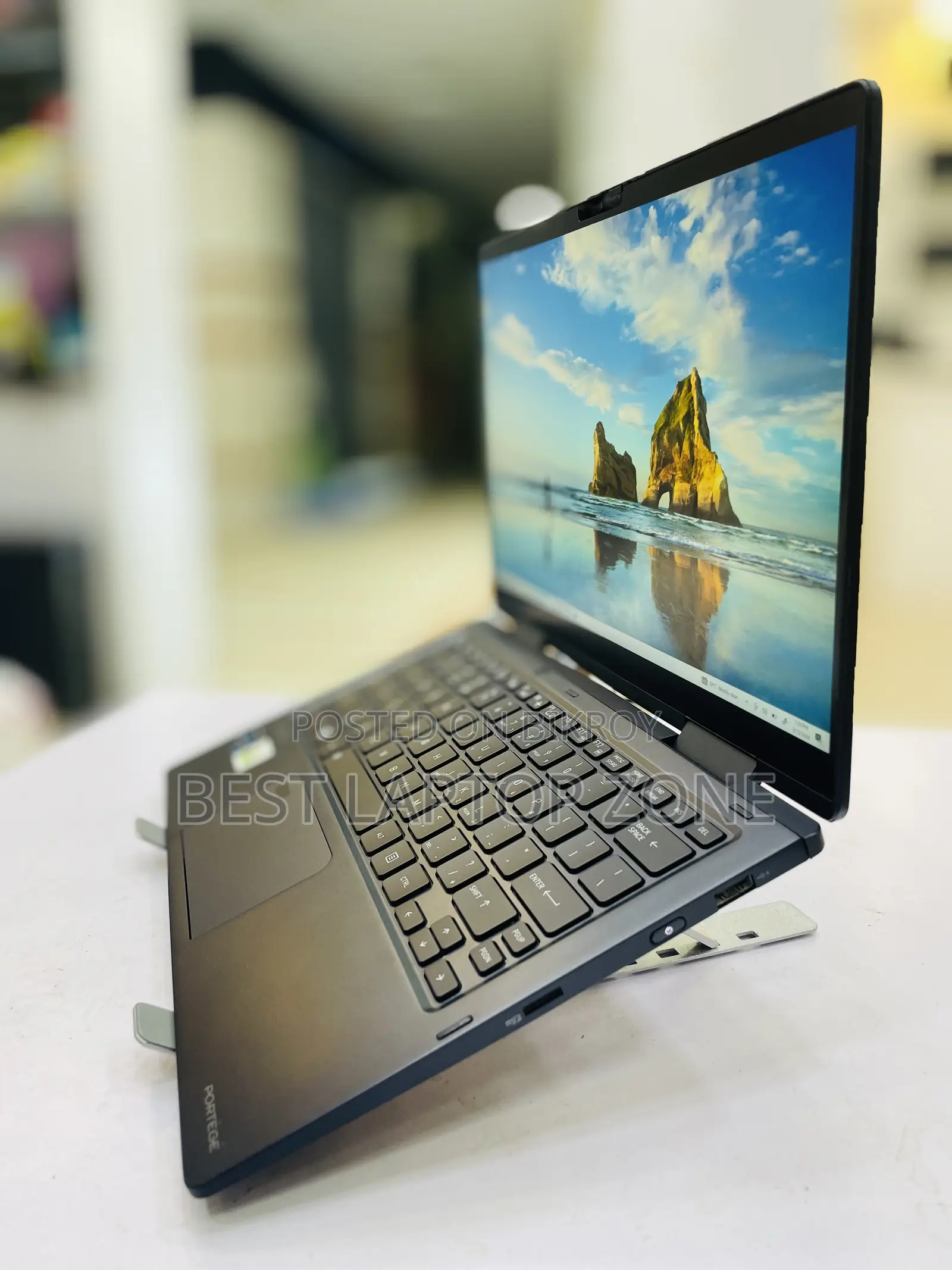 Laptop Toshiba KIRAbook 13 Touch 8GB Intel Core i5 SSD 256GB