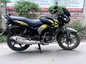 নতুন টিভিএস স্ট্রাইকার ১২৫ ২০২০ কালো