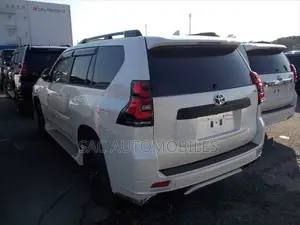 New Toyota Land Cruiser Prado 2.7 2022 Pearl