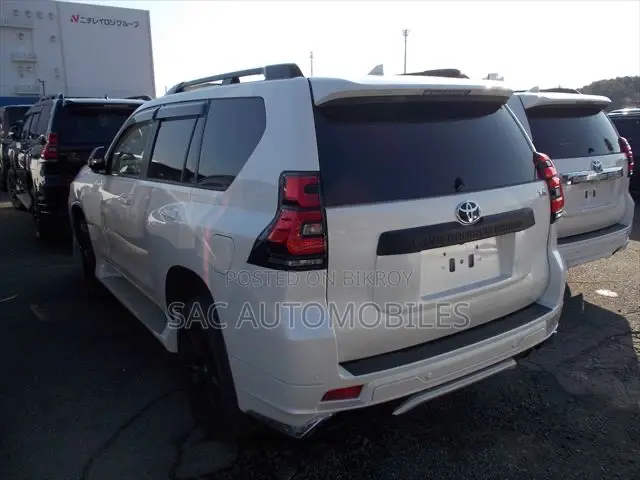 New Toyota Land Cruiser Prado 2.7 2022 Pearl