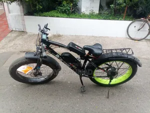 মোটরসাইকেল ২০২৫ কালো