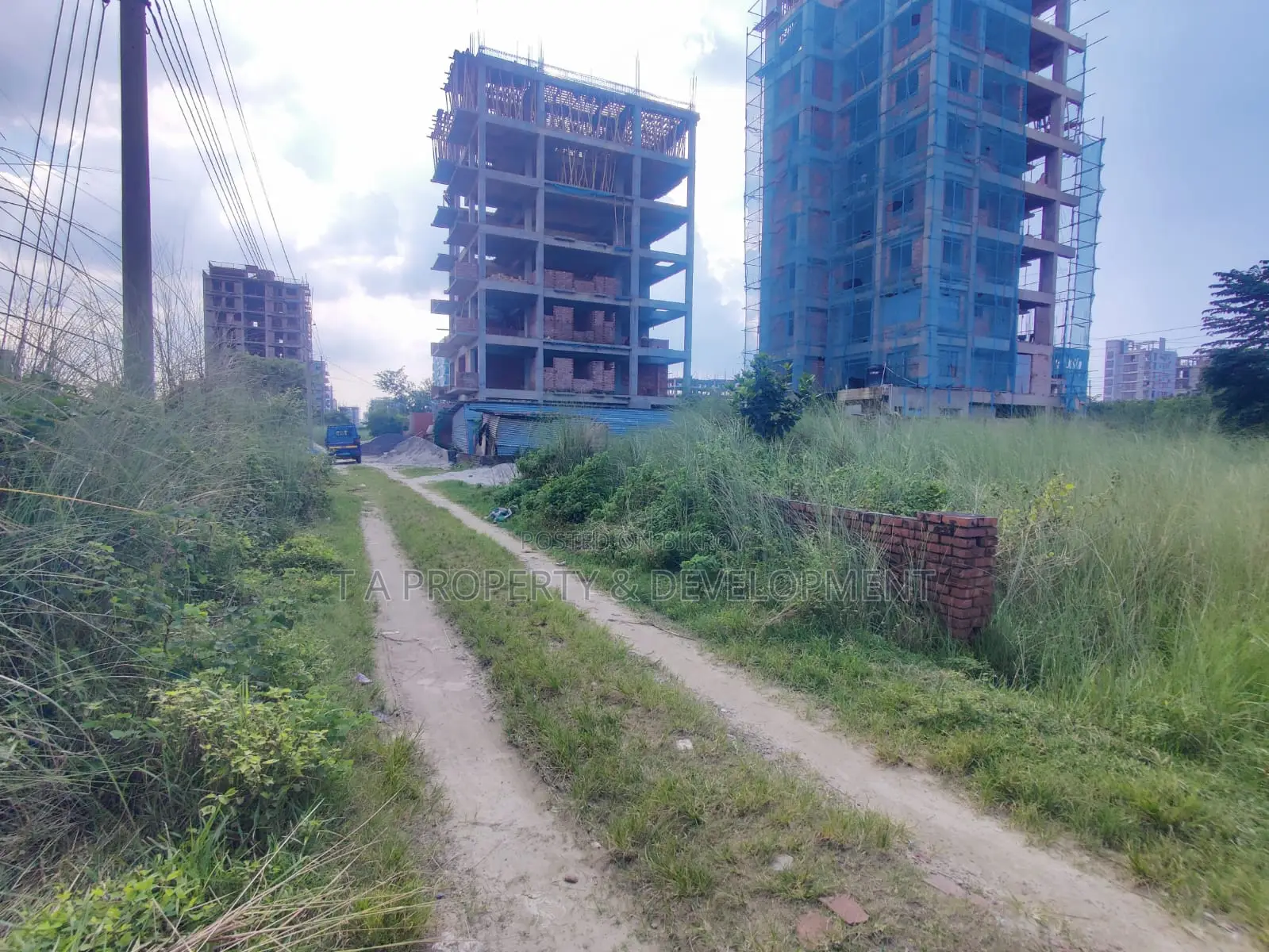 10 Katha North Facing Plot Sell on 40 Feet Road , I-Extension