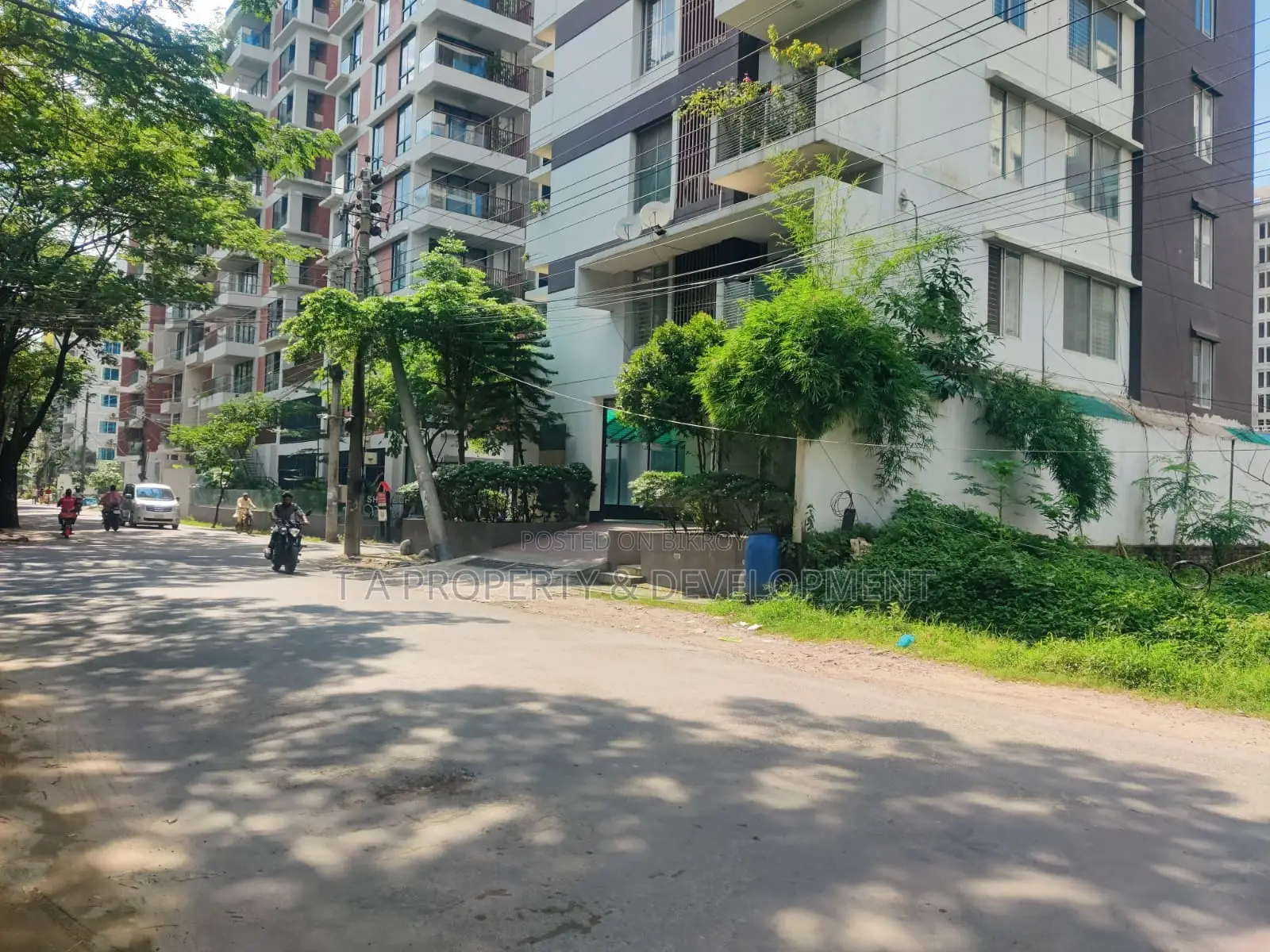 10 Katha North Facing Plot Sell on 40 Feet Road , I-Extension