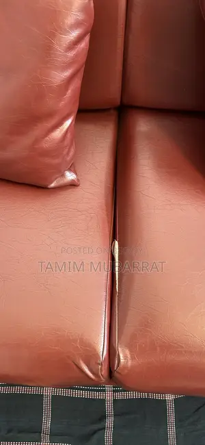দিওয়ান সেট এবং অতিরিক্ত দুটি সিট
