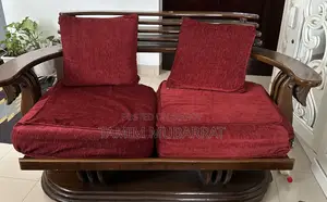 দিওয়ান সেট এবং অতিরিক্ত দুটি সিট