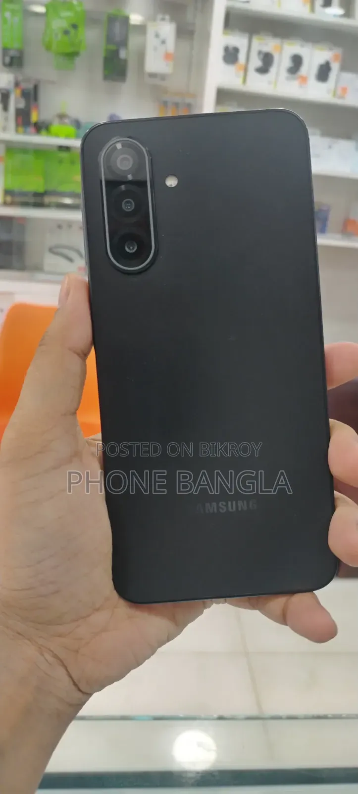 স্যামসাং গ্যালাক্সি এ১৭ ৫জি ১২৮ জিবি ব্ল্যাক
