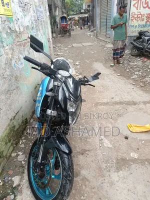 সিএফমোটো ১৫০এনকে ২০১৮ নীল
