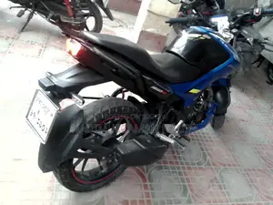 Hero Thriller 160R 2024 Blue