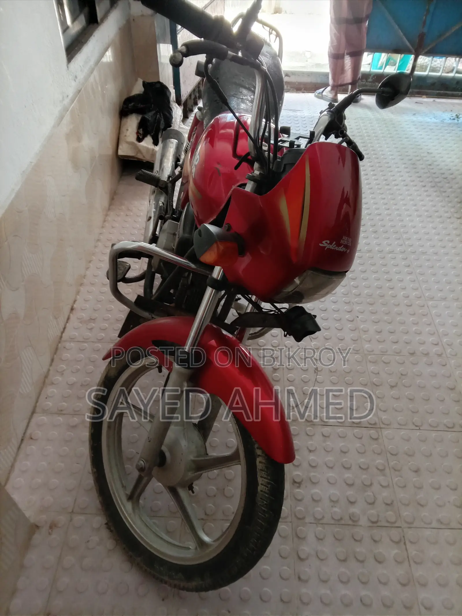 হিরো স্প্লেন্ডার প্লাস ২০১৩ লাল