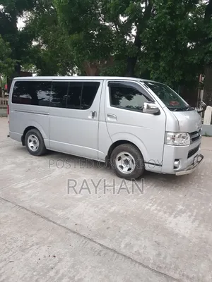 Toyota HiAce 2012 Silver