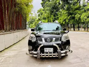 Nissan X-Trail 2012 Black