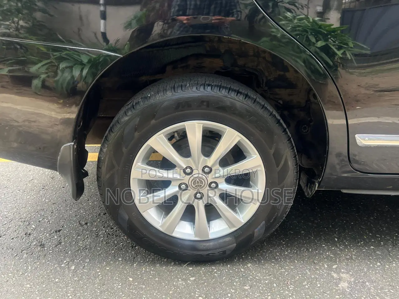 Toyota Premio 2016 Black