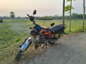 ওয়ালটন ক্রুজ ২০১৬ রেড