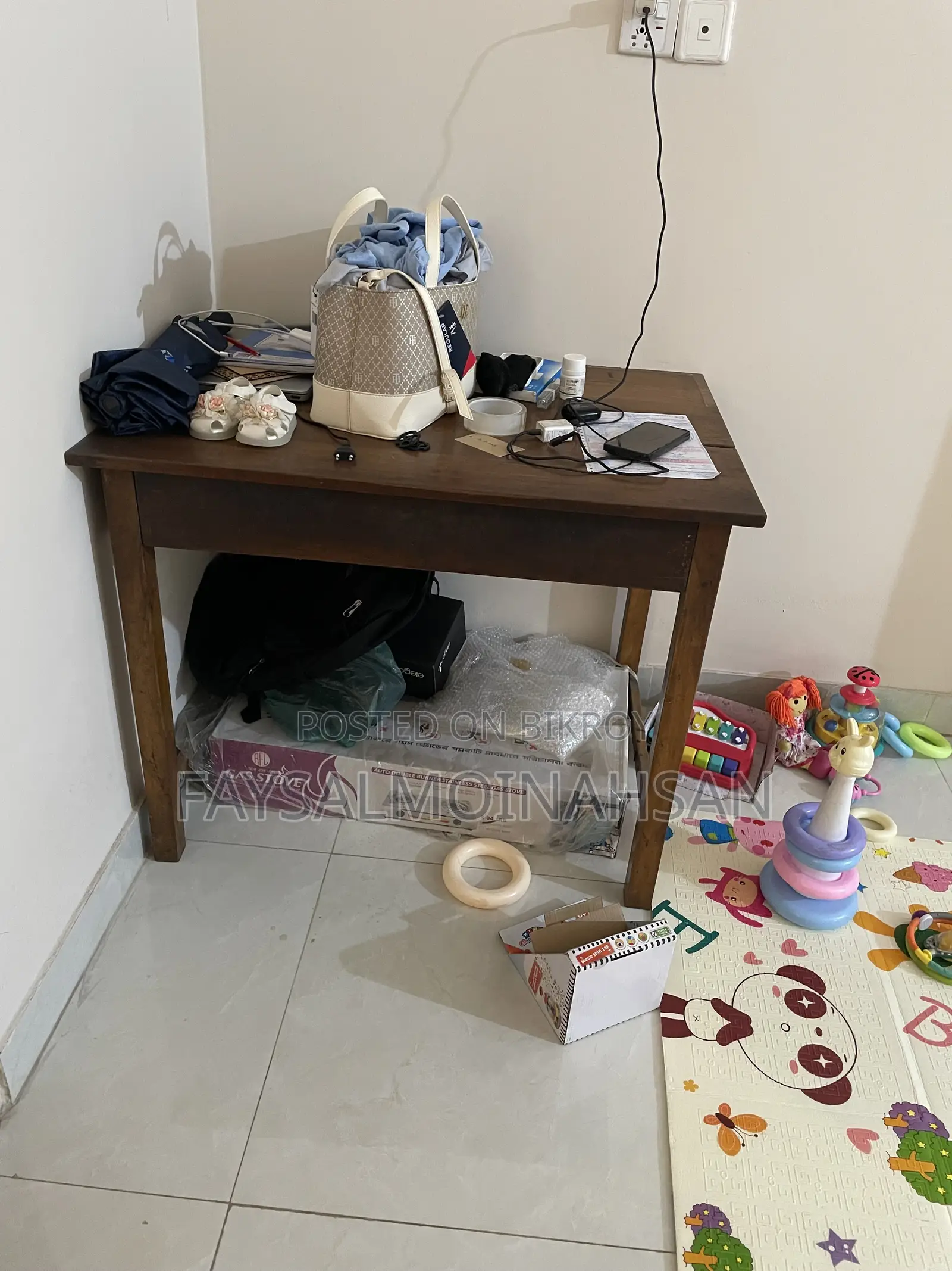 Study Table / Wooden Table