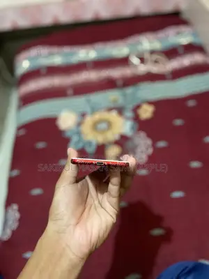 Apple iPhone 7 128 GB Red