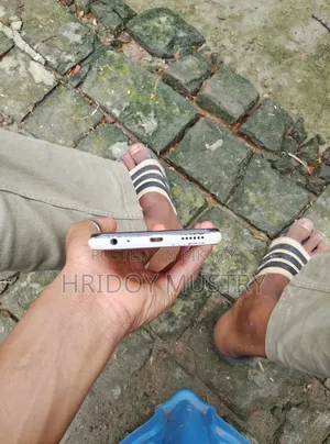 Vivo Y17 64 GB Pink