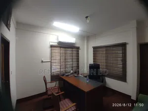 গুলশান ১ এ সেমি ফার্নিশড অফিস স্পেস ভাড়া