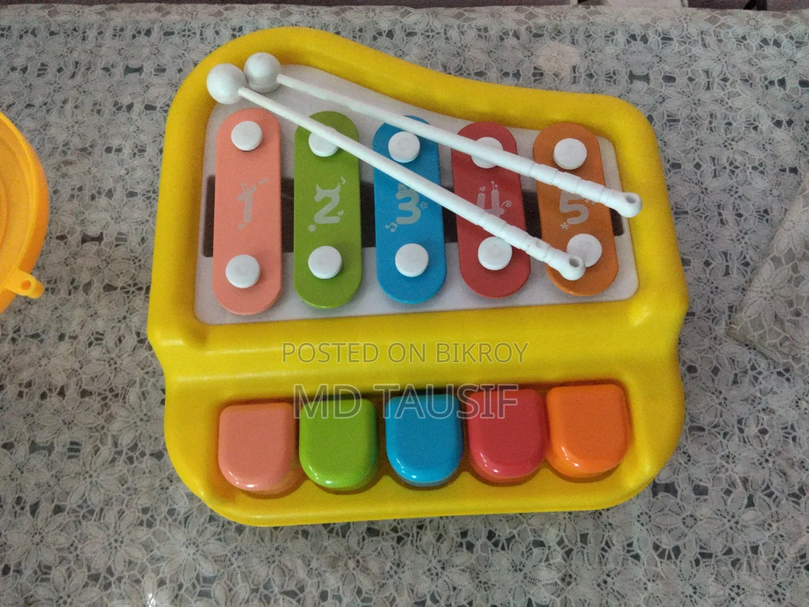 জাইলোফোন বিক্রির জন্য