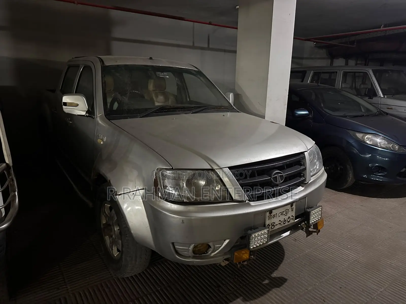 Tata Xenon 2012 Silver