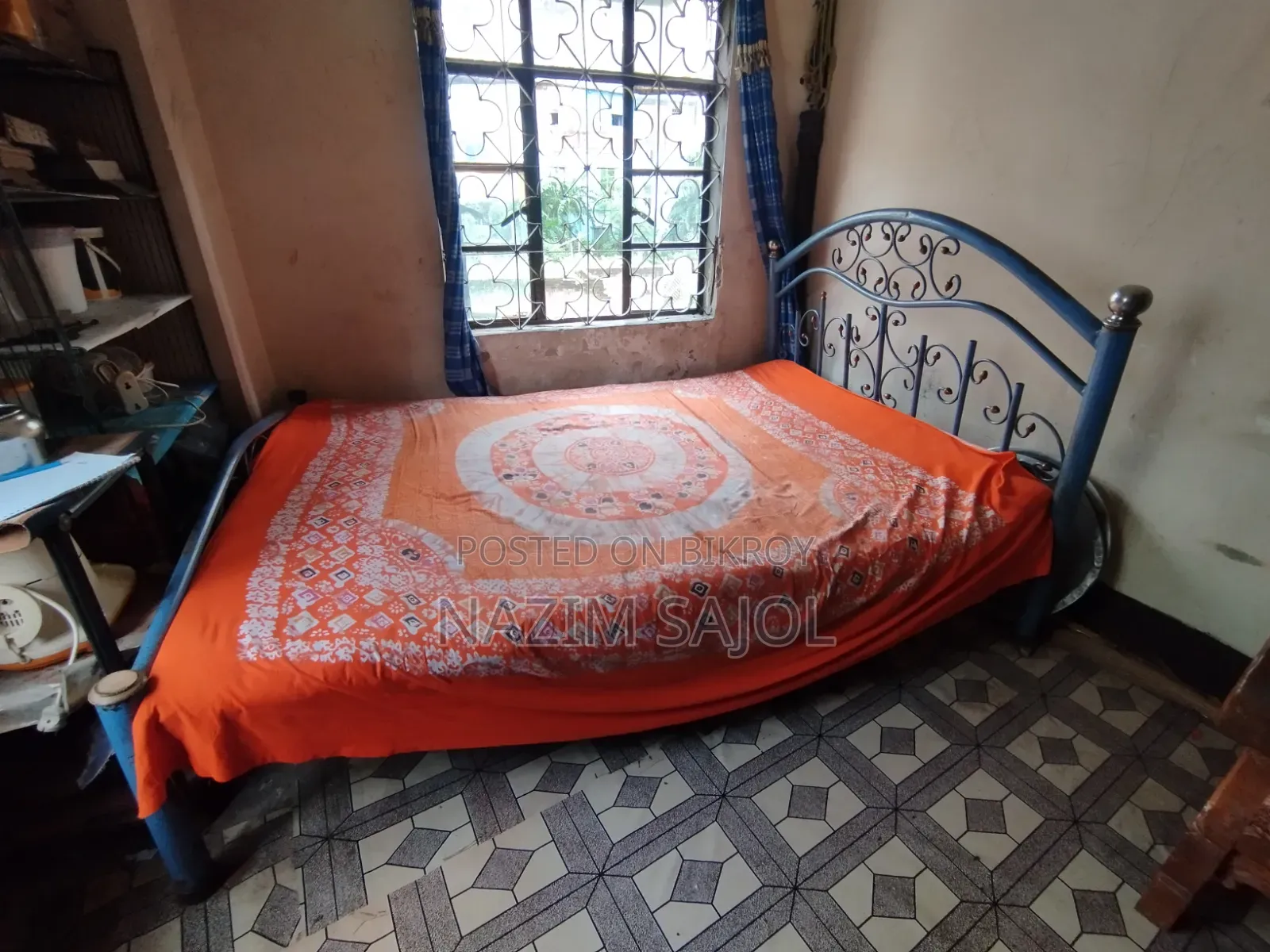 Sturdy Iron Bed (5 feet / 7 feet)