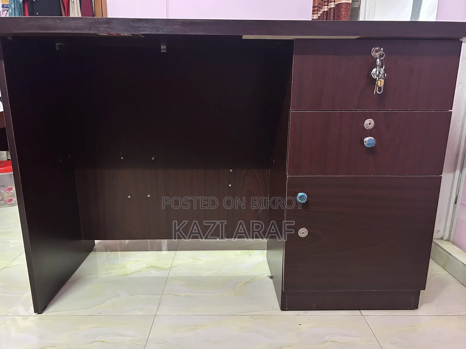 Reading Table